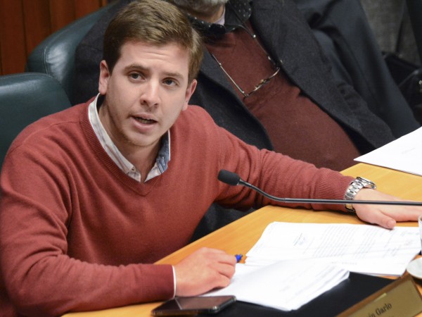 Polémica por “informe favorable” de la intendencia que habilita construcción de hotel “arriba de la playa”, según edil Garlo