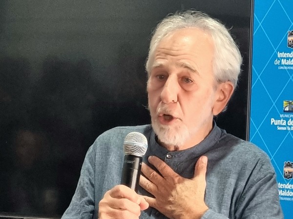 “Más del 90 % de las enfermedades se deben al estrés, si supiéramos manejarlo podríamos vivir hasta 150 años”, aseguró biólogo estadounidense