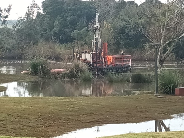 Iniciaron cateos de agua para puente en "Paso del Guerrero"