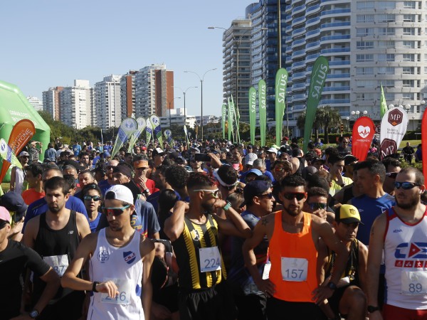 Cerca de 800 personas corrieron la Media Maratón de Punta del Este