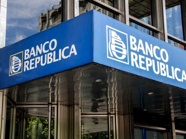 BROU comenzó recambio de tarjetas: conocé los detalles y los nuevos beneficios
