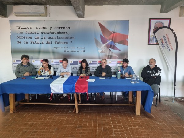 FA convocó a una conferencia de prensa: “La intendencia tiene una política clientelar y amiguista”, dijeron