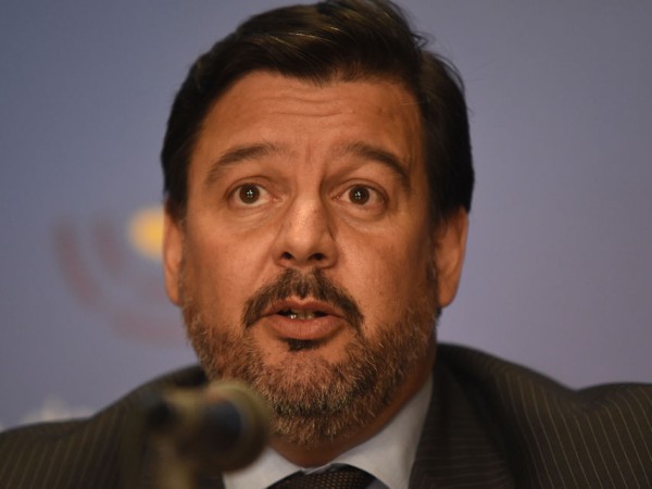 Murió el senador Adrián Peña en un choque frontal en Canelones