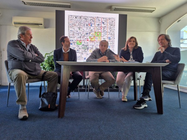 Presentaron anteproyecto para que la población opine sobre las reformas en el Centro de Maldonado