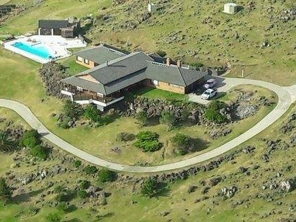 Juzgado de 7º Turno rematará terreno en Playa Hermosa del sindicalista argentino Balcedo