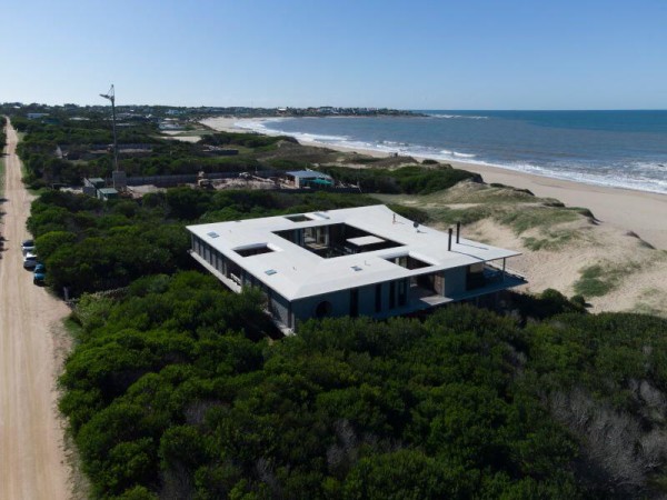 Cuánto cuesta la propiedad que está a la venta en el barrio más exclusivo de José Ignacio