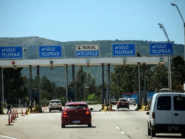 Avanza proyecto para implementar matrícula digital y reforzar el control vehicular en todo el país