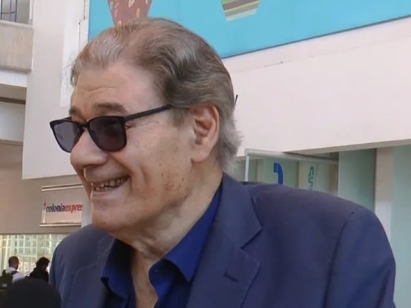 Víctor Hugo Morales viajó a Uruguay para votar en el balotaje