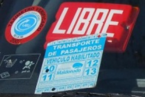 Taxistas del interior reclaman el uso de mamparas