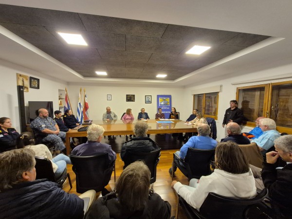 Vecinos de Punta del Este plantean inquietudes en nueva Mesa de Seguridad y Convivencia Ciudadana