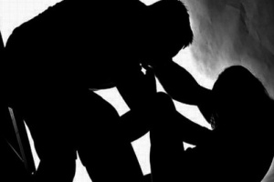 A la cárcel un hombre que golpeó y violó a su ex pareja