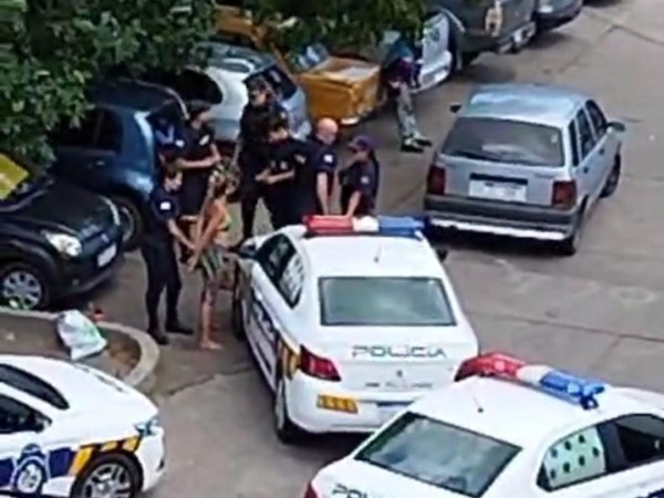 Una mujer amenazó con un arma blanca a una guardia de seguridad en la Terminal de Maldonado