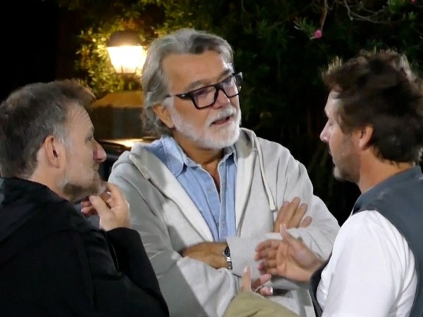 Inesperado encuentro entre Pancho Dotto, Benjamín Vicuña y el director de la nueva serie Hernán Guerschuny