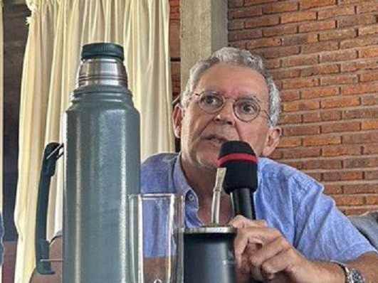 Flores calificó de "desafortunadas" expresiones de Antía sobre que el Partido Colorado "no existe"
