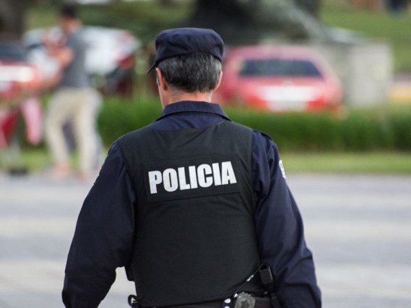 Le robaron la moto y él mismo le avisó a la Policía cuando la encontró