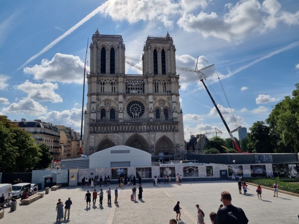 París: Catedral de Notre-Dame restaurada tras incendio hace 5 años reabre sus puertas